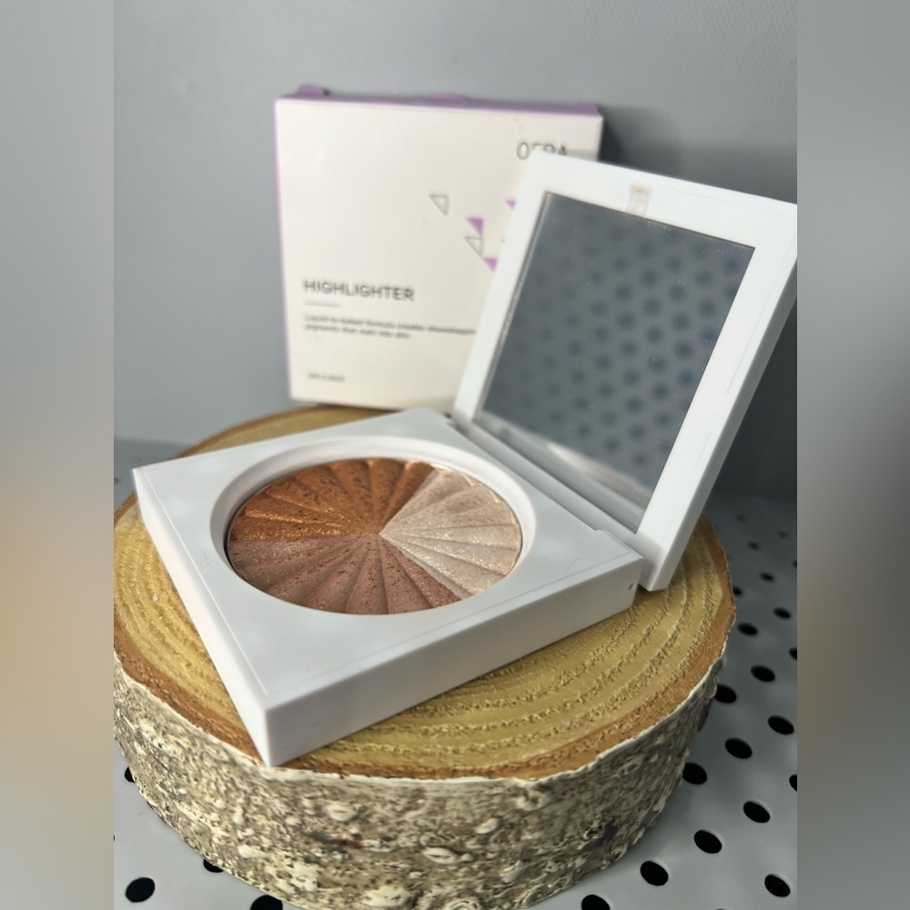 OFRA X NIKKIETUTORIALS Everglow 3 Shades Vegan Highlighter